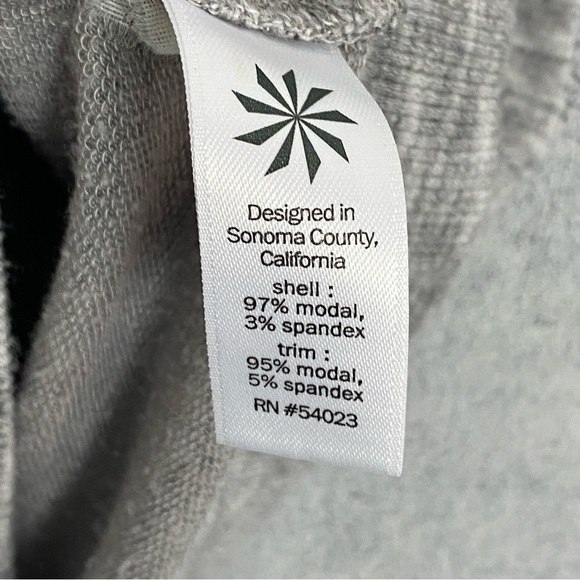 Athleta Cross Front Long Sleeve Top Gray Sz Medium - Picture 5 of 7